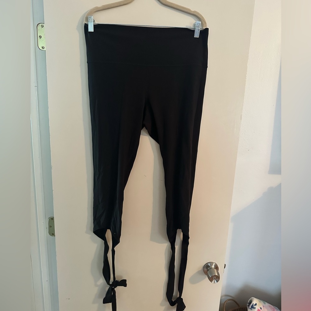 Black lululemon align crop pant with tie wrap on the bottom